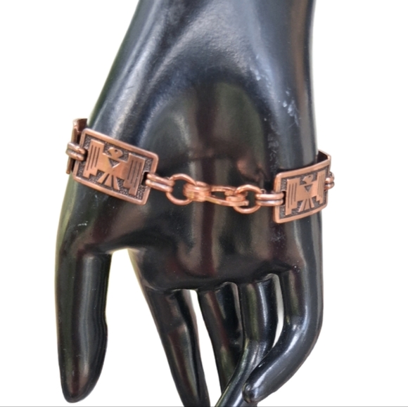 Vintage 1950s Copper Thunderbird Link Bracelet – Boho Southwest Vibes - Picture 4 of 9